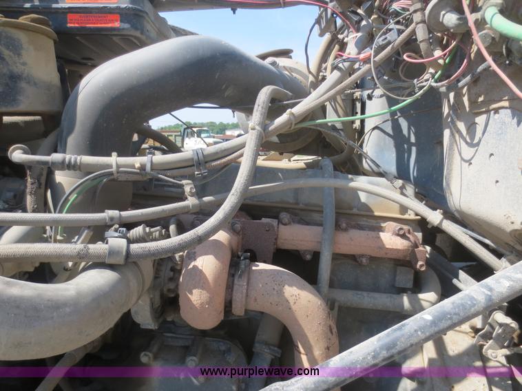 image for item D2137 1991 Ford LT8000 dump truck