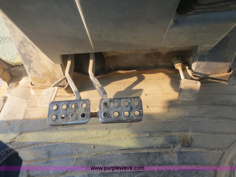 image for item F8292 1996 Case 580 Super L backhoe