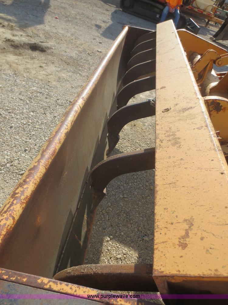 image for item F8296 1977 Case 580C landscape loader