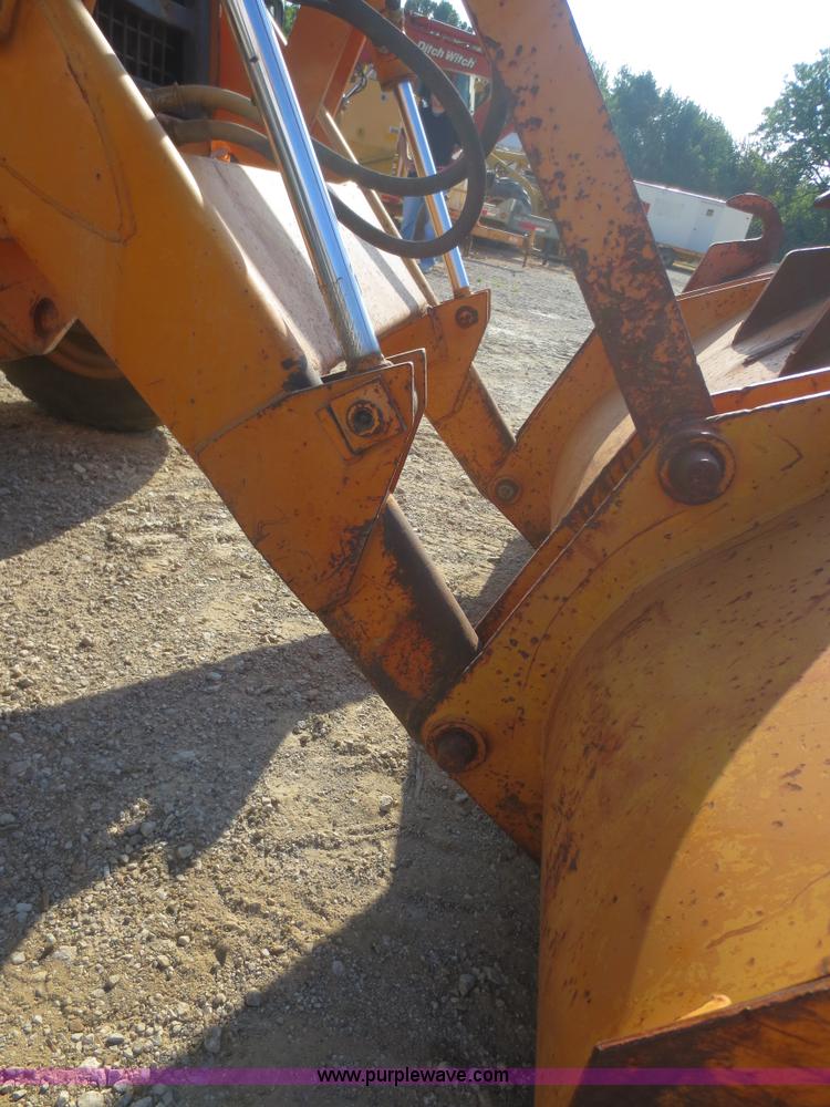 image for item F8296 1977 Case 580C landscape loader