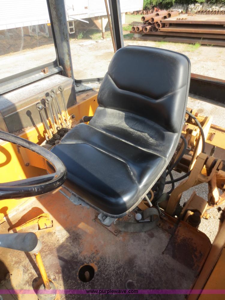 image for item F8296 1977 Case 580C landscape loader