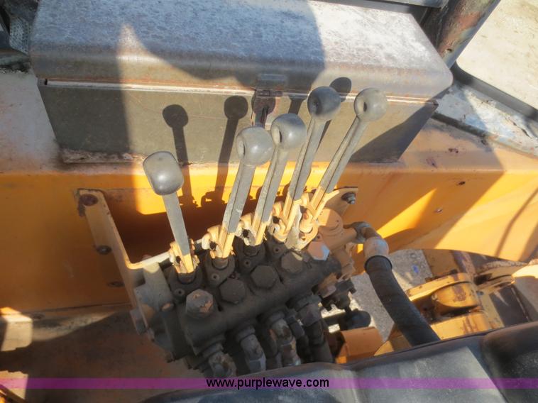 image for item F8296 1977 Case 580C landscape loader