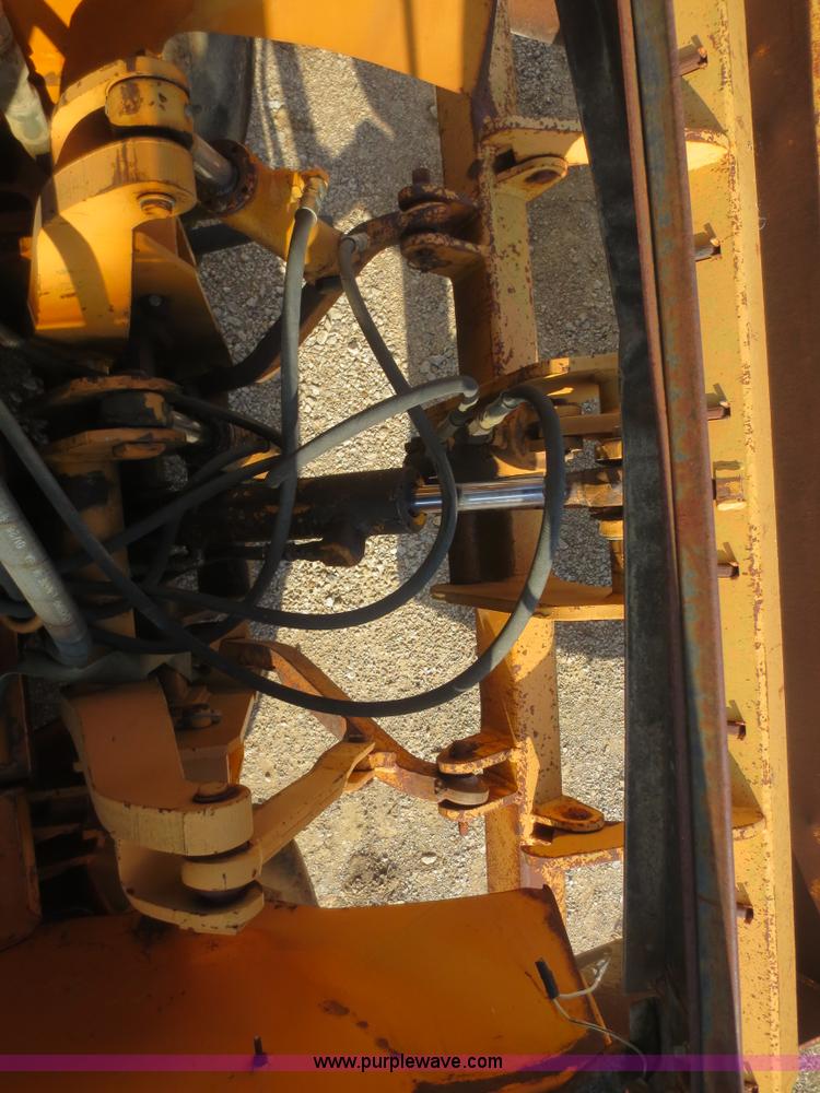 image for item F8296 1977 Case 580C landscape loader