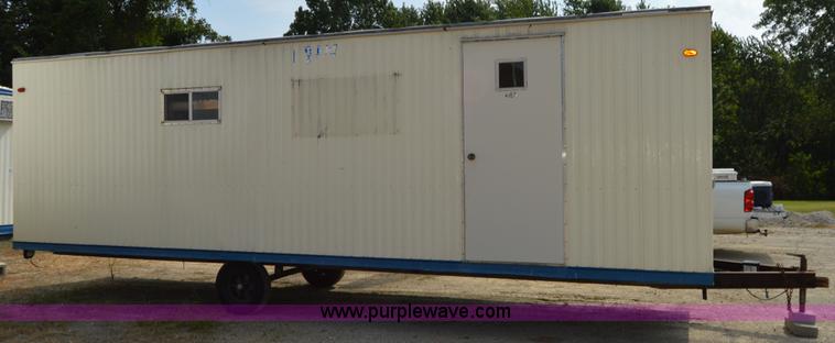 image for item F8298 2005 Office trailer