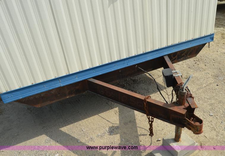 image for item F8298 2005 Office trailer