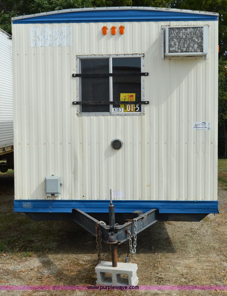 image for item F8299 2000 Office trailer
