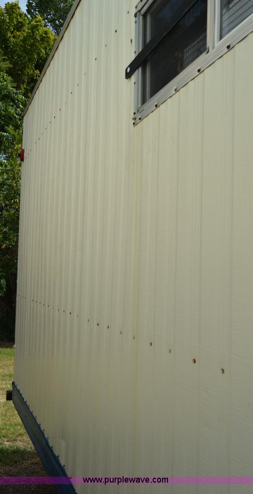 image for item F8299 2000 Office trailer