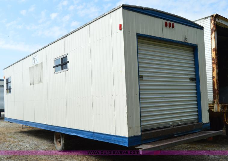 image for item F8299 2000 Office trailer