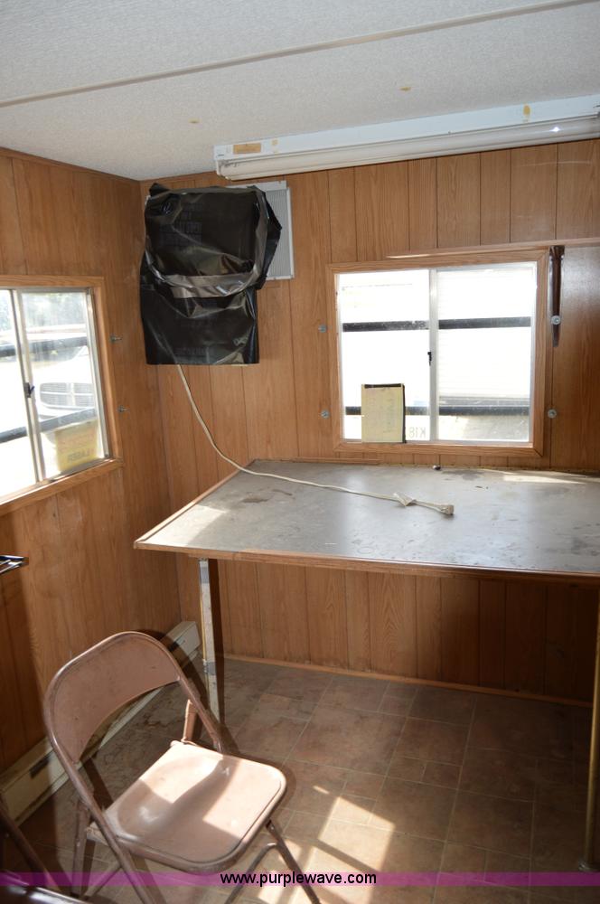 image for item F8299 2000 Office trailer