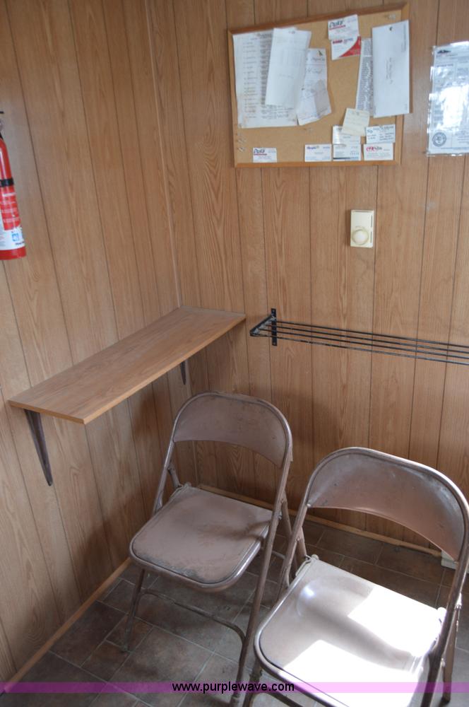 image for item F8299 2000 Office trailer