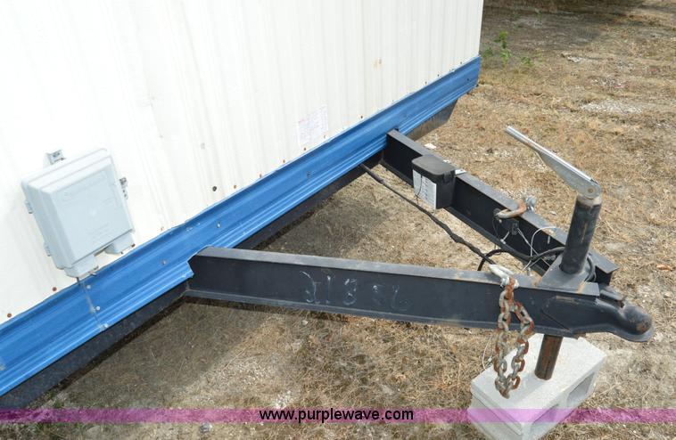 image for item F8299 2000 Office trailer