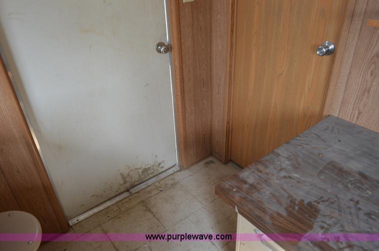 image for item F8300 2007 Office trailer