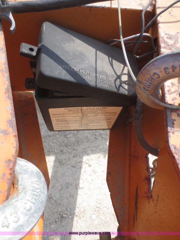 image for item F8302 2003