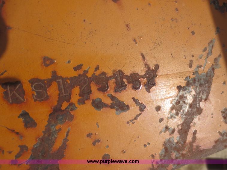 image for item F8302 2003