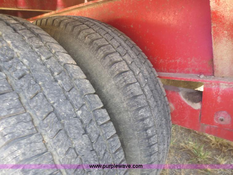 image for item F8303 2005 Elite gooseneck trailer