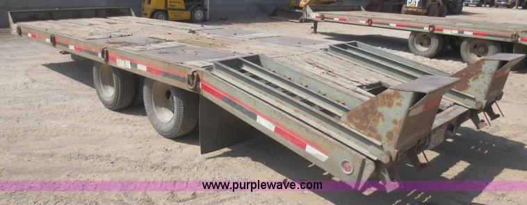 image for item F8304 2005 Interstate 20DT equipment trailer