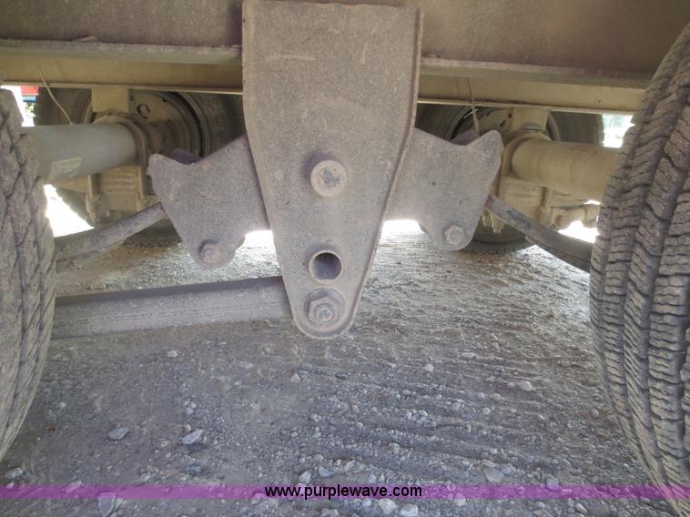 image for item F8304 2005 Interstate 20DT equipment trailer