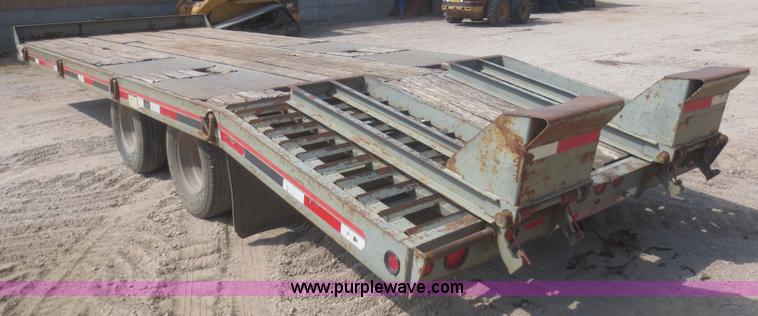 image for item F8305 2006 Interstate 20DT equipment trailer
