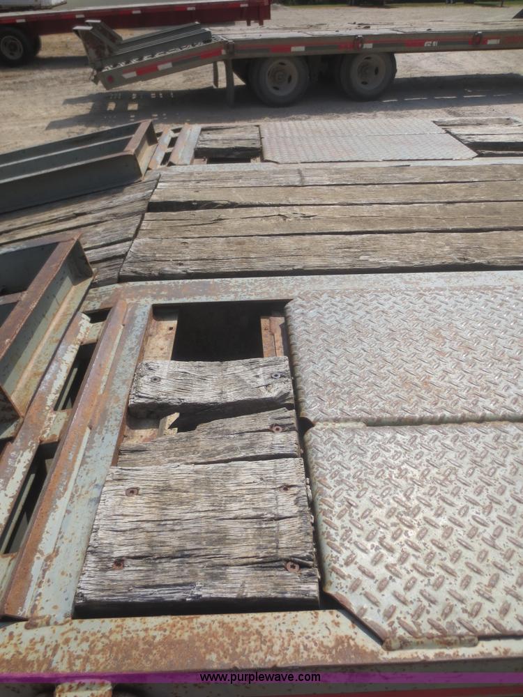 image for item F8305 2006 Interstate 20DT equipment trailer