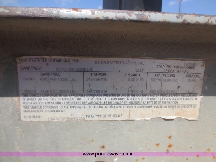 image for item F8305 2006 Interstate 20DT equipment trailer
