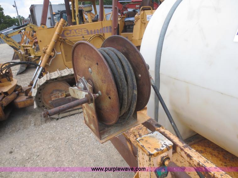 image for item F8306 2000 Vactron PMD-800DT vac trailer