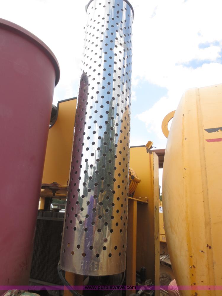 image for item F8306 2000 Vactron PMD-800DT vac trailer