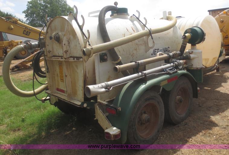 image for item F8307 2000 Ring-o-matic Jet vac trailer