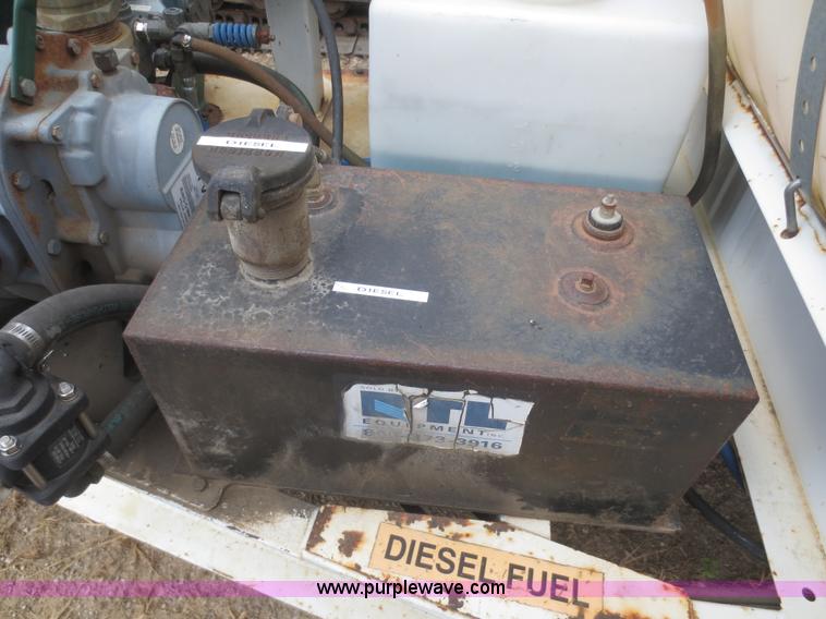 image for item F8307 2000 Ring-o-matic Jet vac trailer