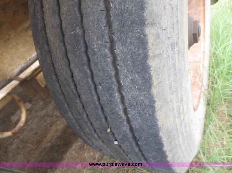 image for item F8307 2000 Ring-o-matic Jet vac trailer