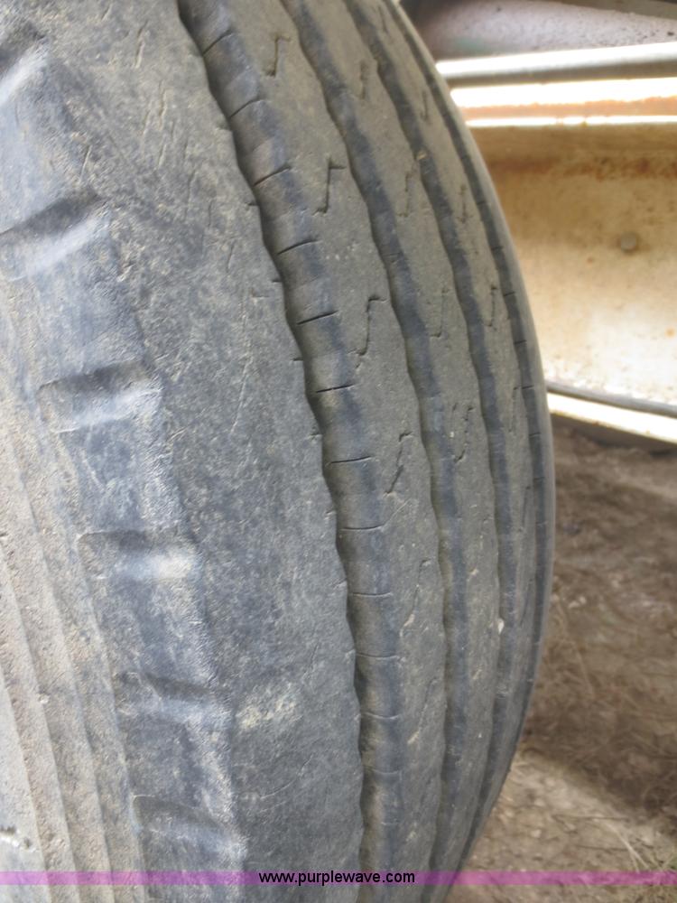 image for item F8307 2000 Ring-o-matic Jet vac trailer