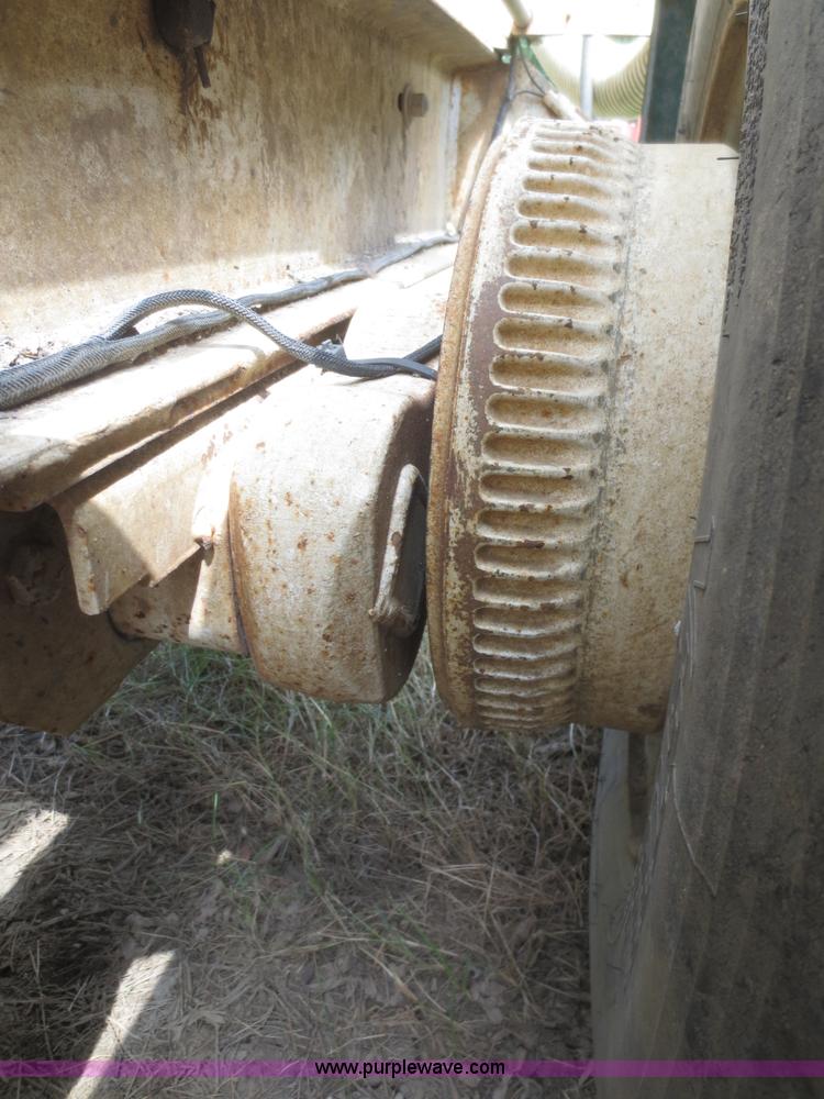 image for item F8307 2000 Ring-o-matic Jet vac trailer