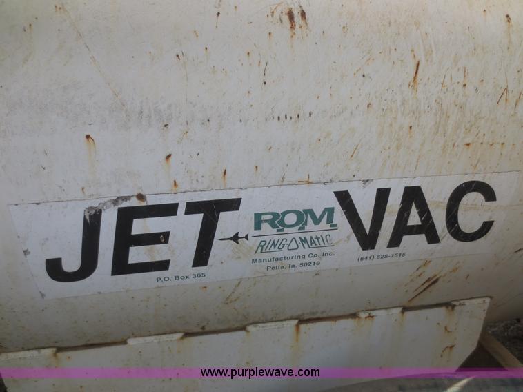 image for item F8307 2000 Ring-o-matic Jet vac trailer