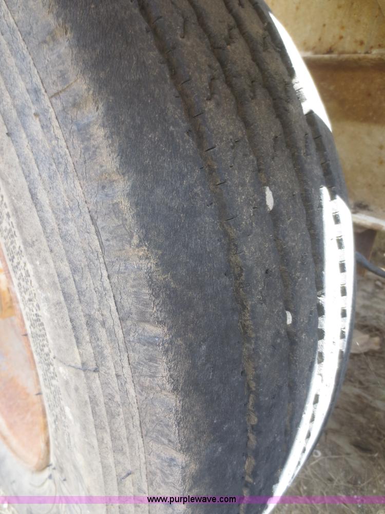 image for item F8307 2000 Ring-o-matic Jet vac trailer