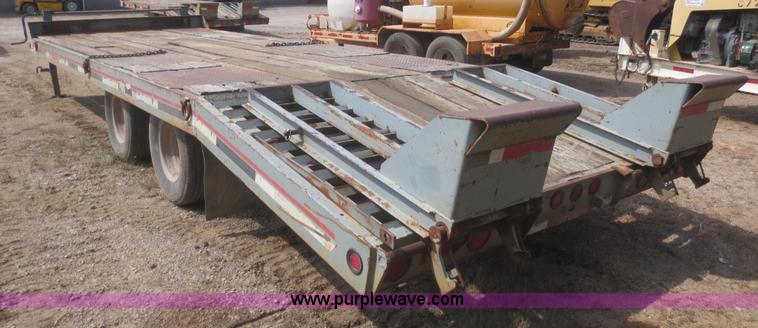 image for item F8308 1997 Interstate 20DT equipment trailer