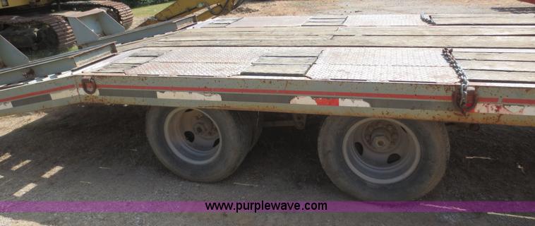 image for item F8308 1997 Interstate 20DT equipment trailer