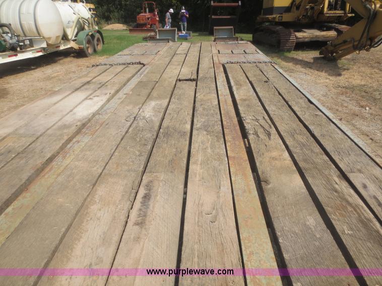 image for item F8308 1997 Interstate 20DT equipment trailer