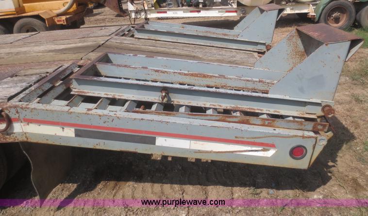 image for item F8308 1997 Interstate 20DT equipment trailer