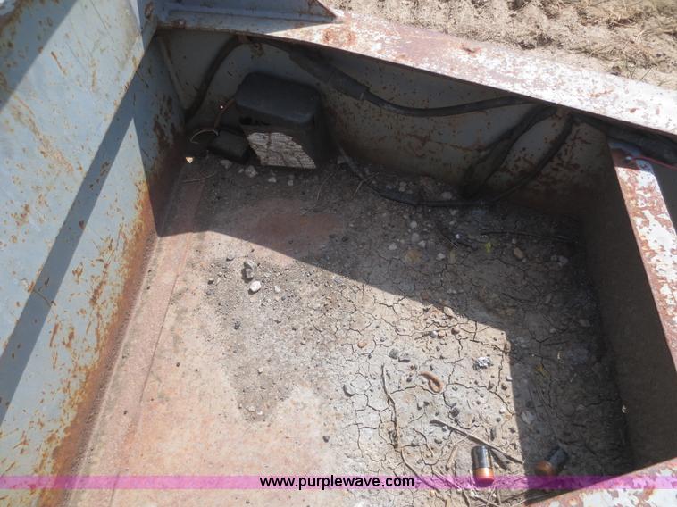 image for item F8308 1997 Interstate 20DT equipment trailer