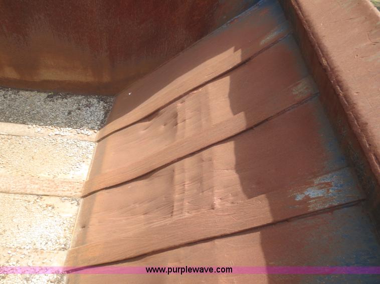 image for item F8309 Rock box