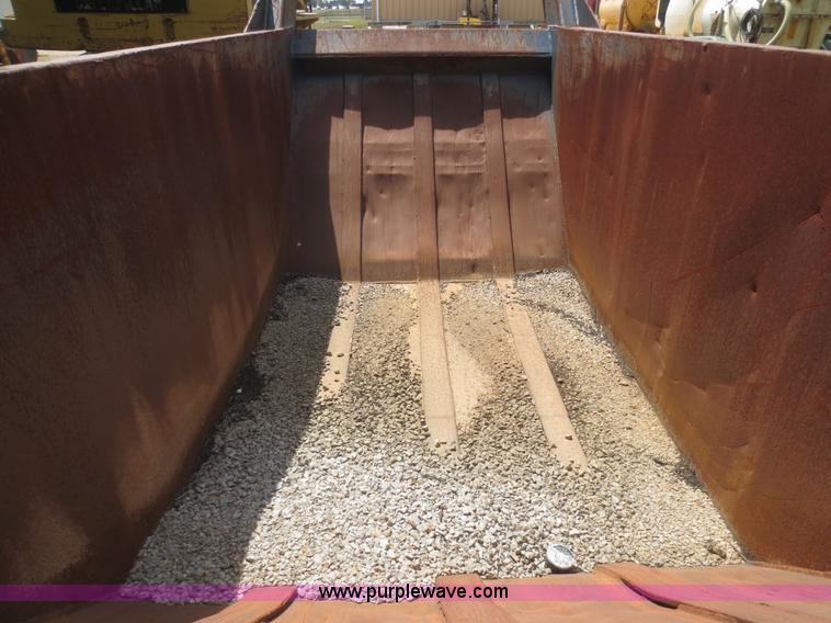 image for item F8309 Rock box