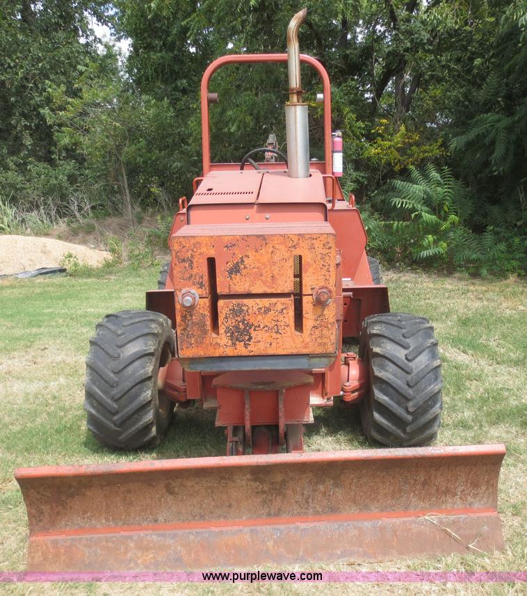 image for item F8310 1996 Ditch Witch 7610 trencher