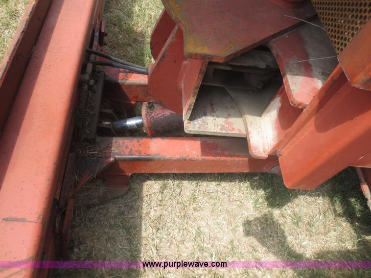 image for item F8310 1996 Ditch Witch 7610 trencher