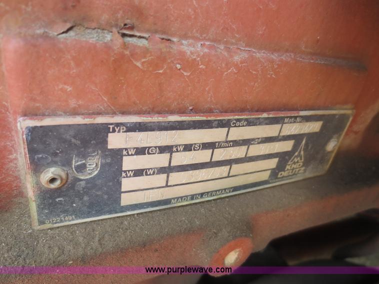 image for item F8310 1996 Ditch Witch 7610 trencher