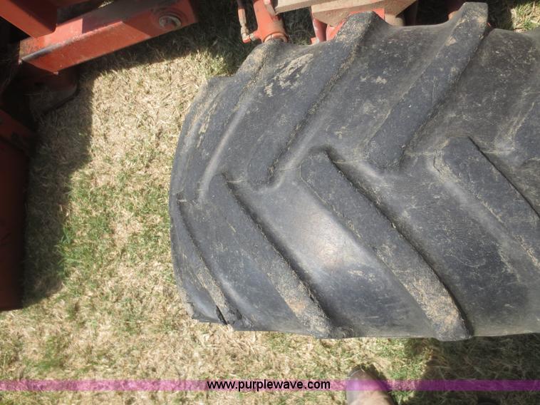 image for item F8310 1996 Ditch Witch 7610 trencher