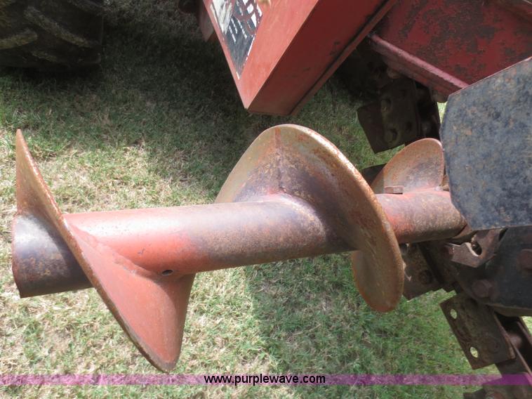image for item F8310 1996 Ditch Witch 7610 trencher