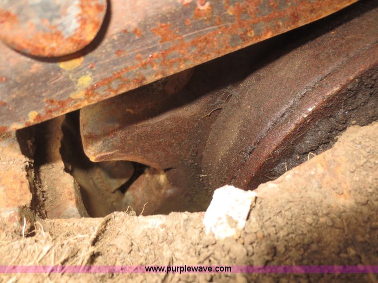 image for item F8310 1996 Ditch Witch 7610 trencher