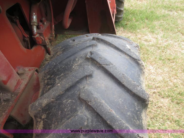 image for item F8310 1996 Ditch Witch 7610 trencher