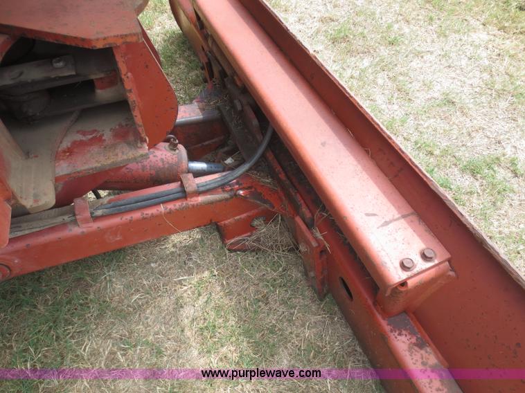 image for item F8310 1996 Ditch Witch 7610 trencher