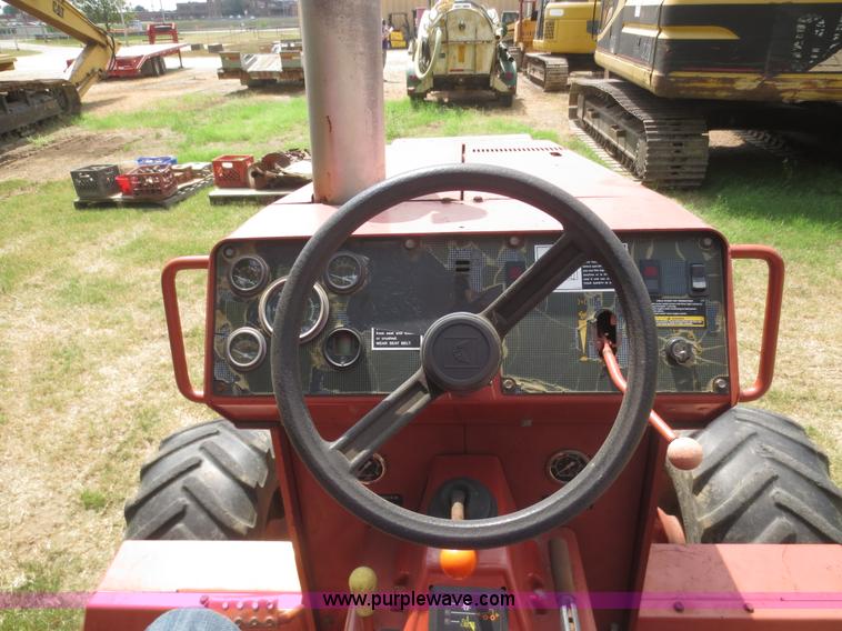 image for item F8310 1996 Ditch Witch 7610 trencher