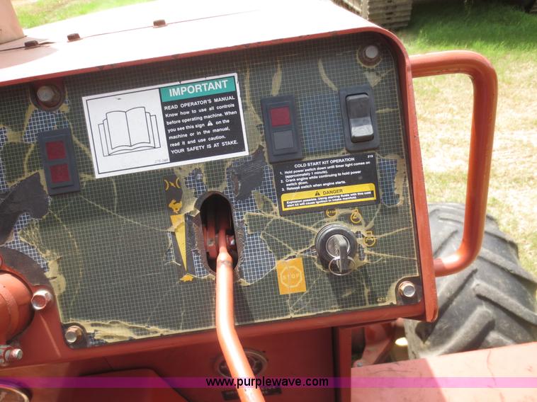 image for item F8310 1996 Ditch Witch 7610 trencher